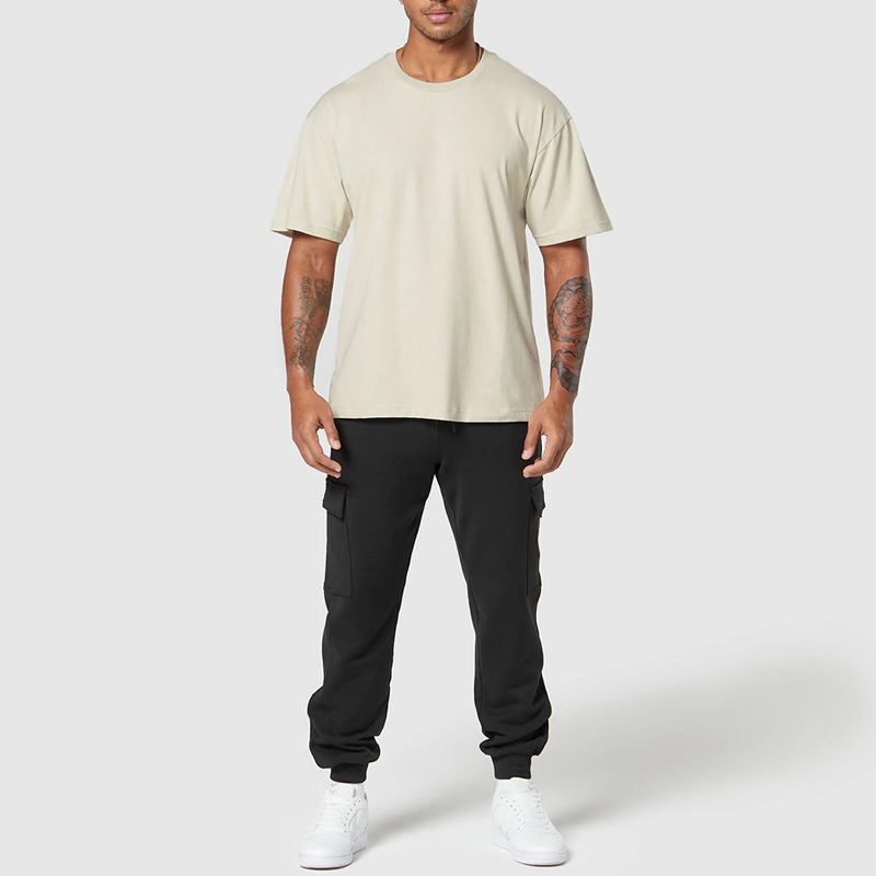hongfeng specializes in oversized t shirt designs for comfort and effortless style.